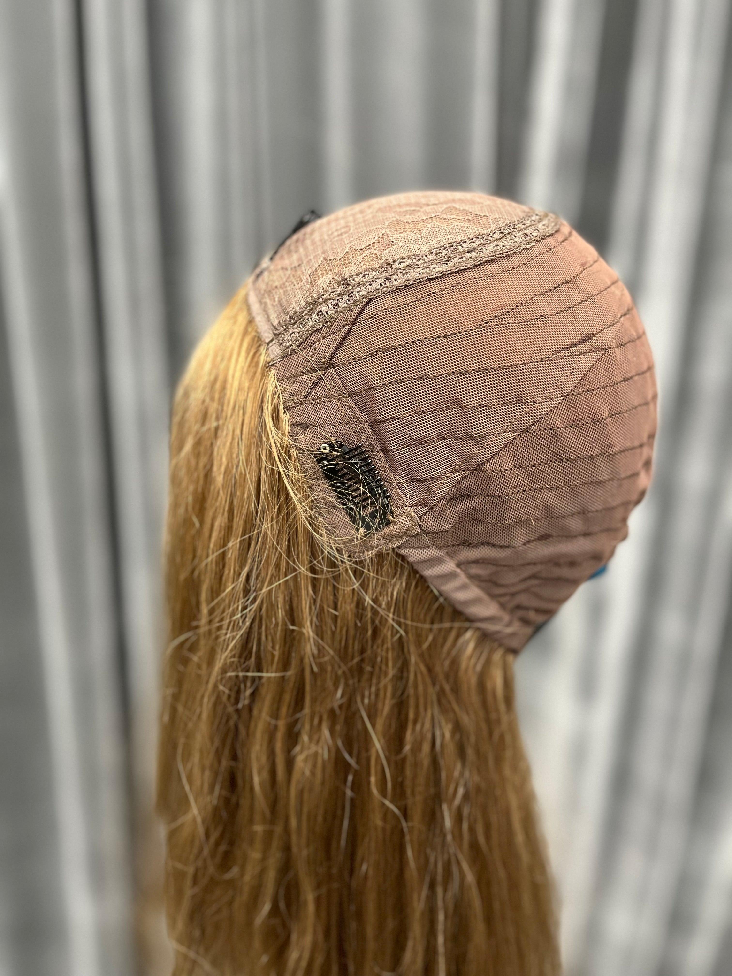 Mazali Basic 18" Wavy (Consignment) - Fortune Wigs