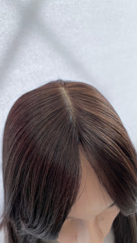 Pre-owned Mazali wig, crown and parting detail.