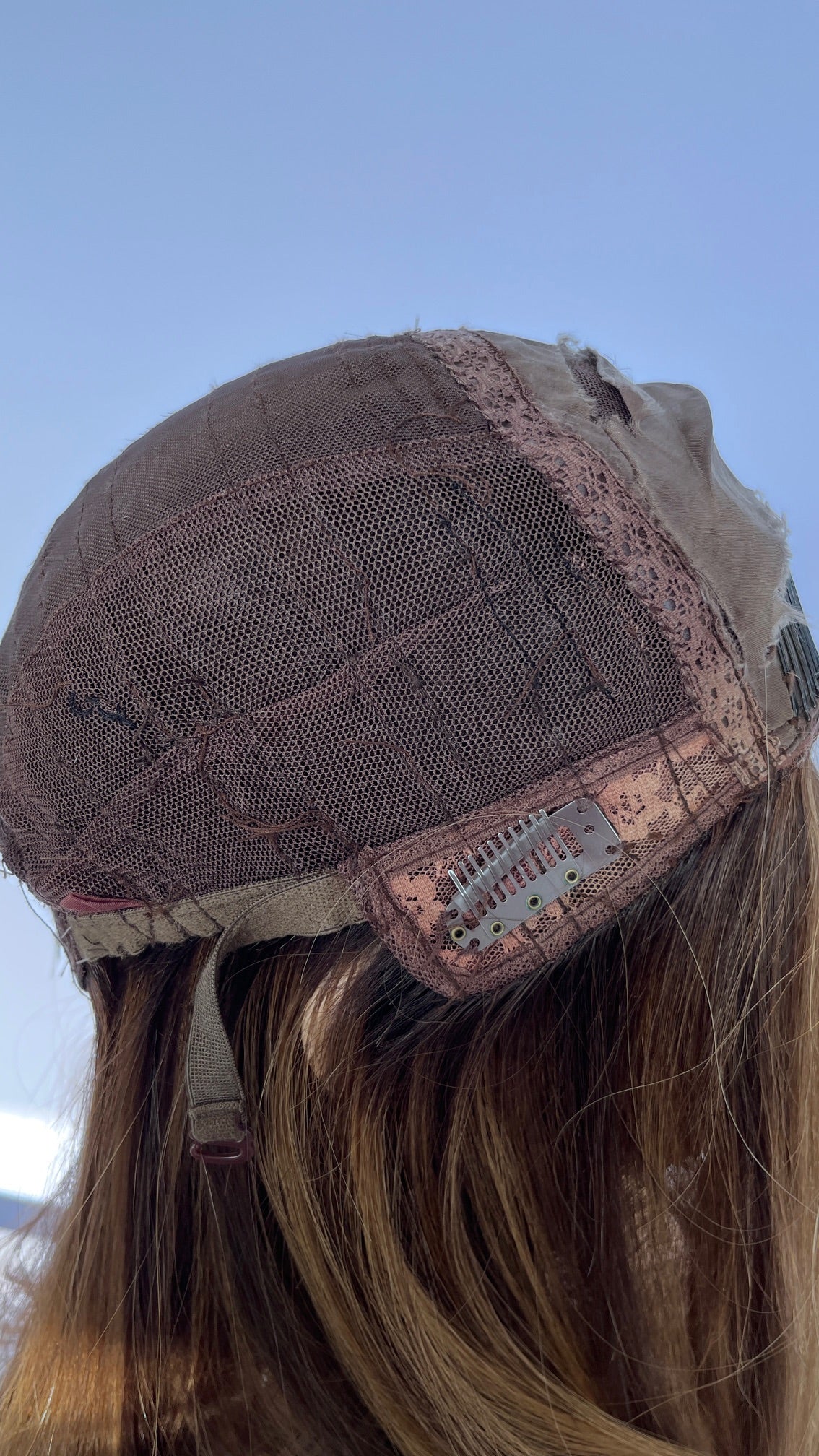 Pre-owned Irene wig, inside side showing lining wear.