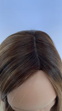 Pre-owned Irene wig, crown and parting detail.