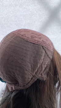 Pre-owned Mazali wig, inside side.