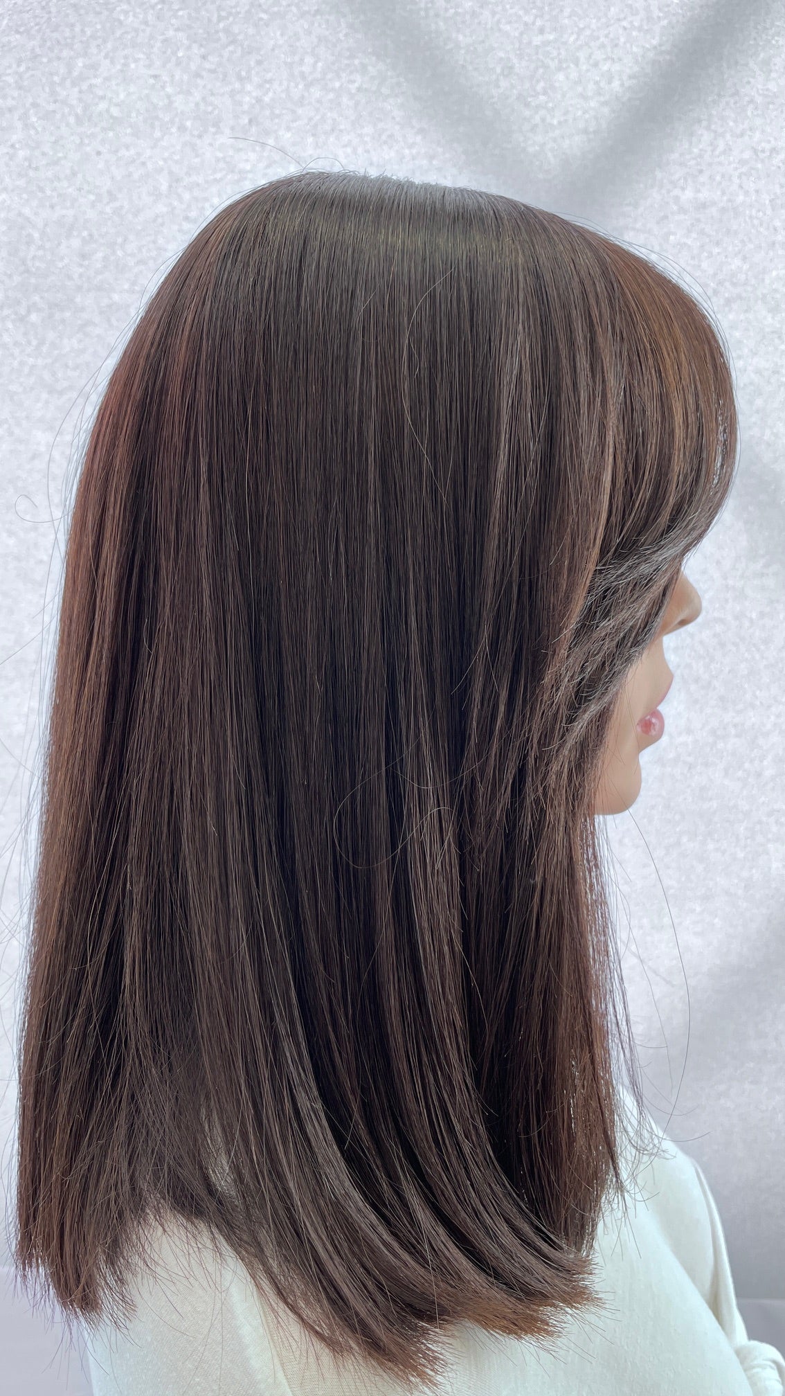 Pre-owned Mazali wig, opposite side view.