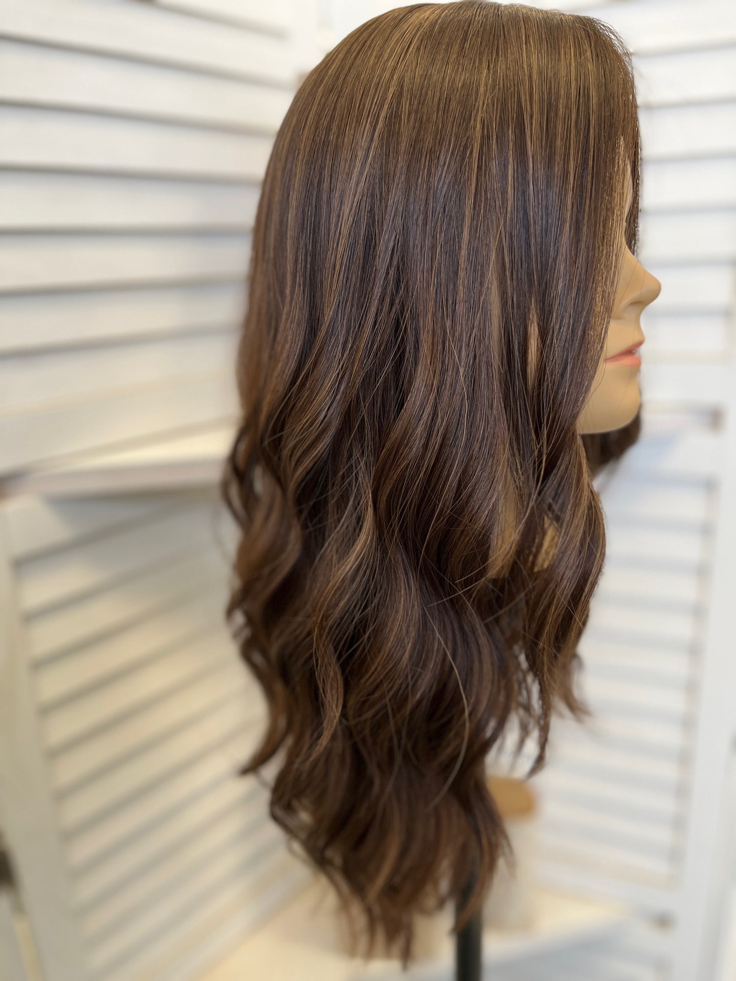 18" Wig (Consignment)