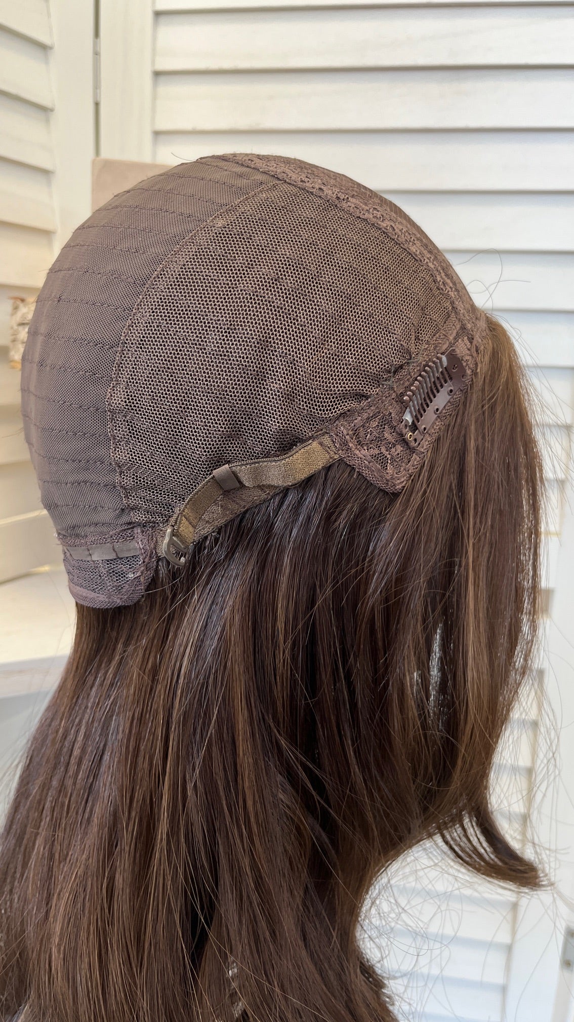 18" Wig (Consignment)