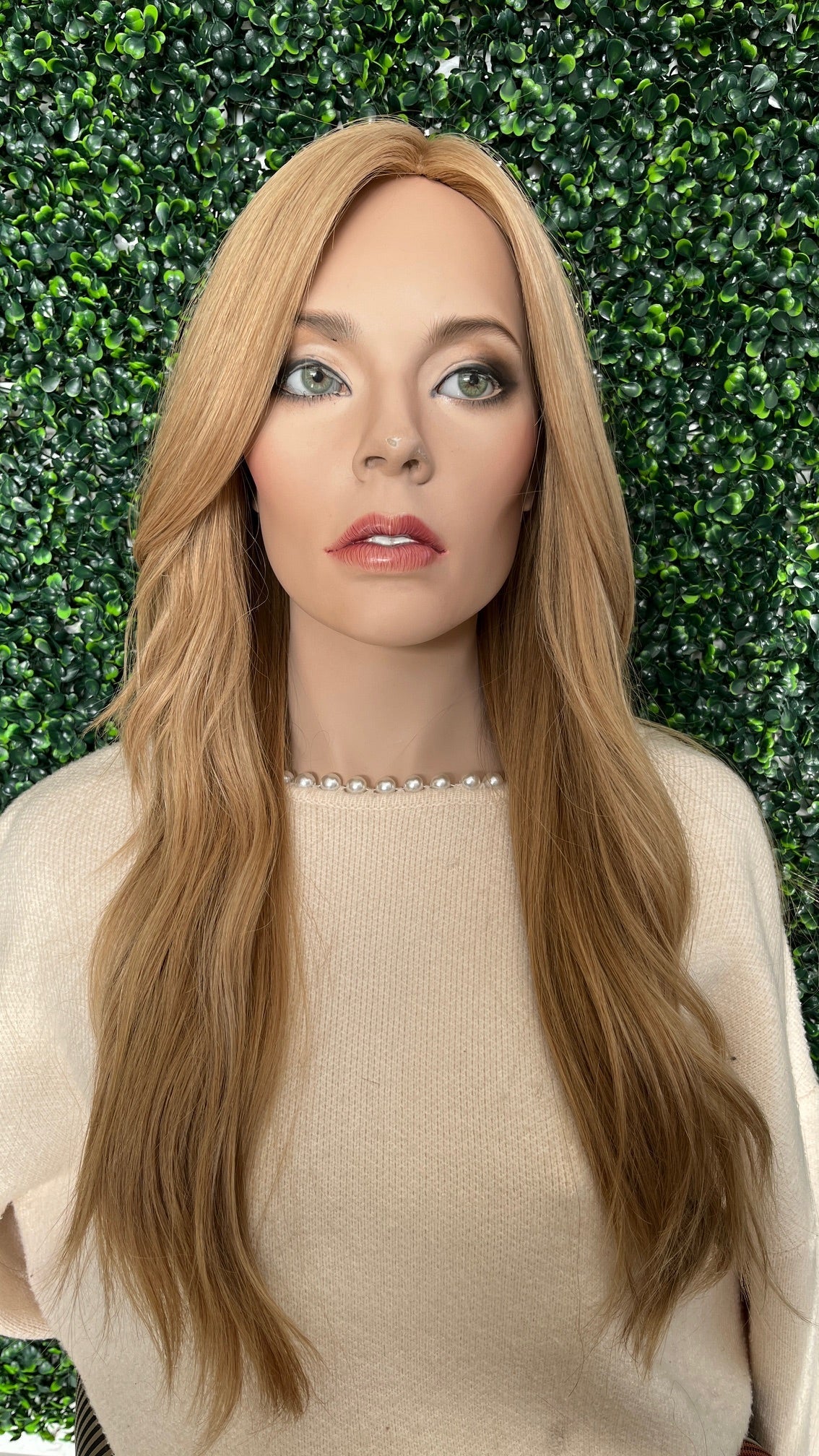 Mazali Chop French Top Wig