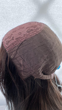Pre-owned Mazali wig, opposite inside side.
